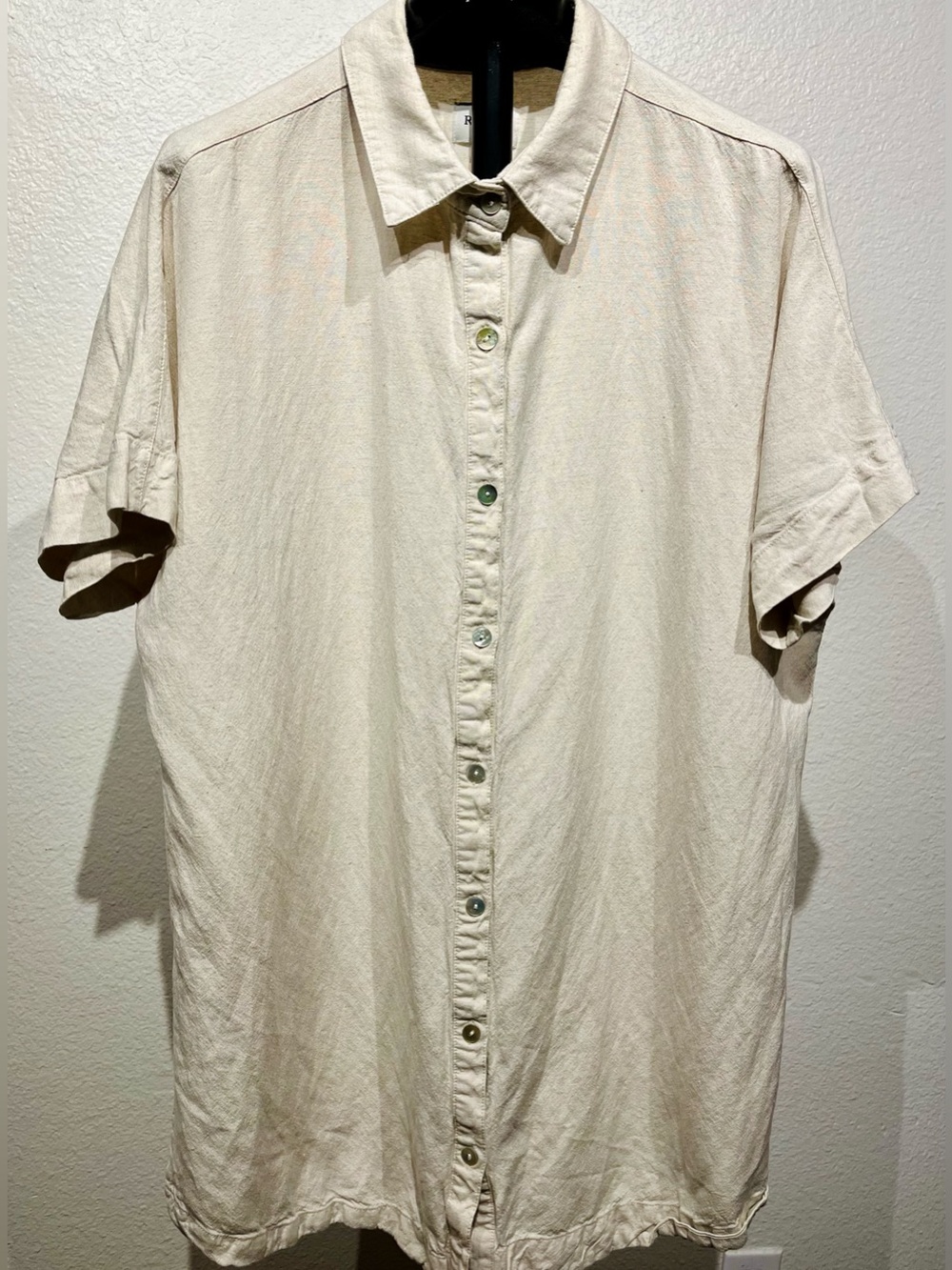 Rhythm. Cream Linen-Rayon Blend Short-Sleeve Button Shirt - Size M (Women’s)